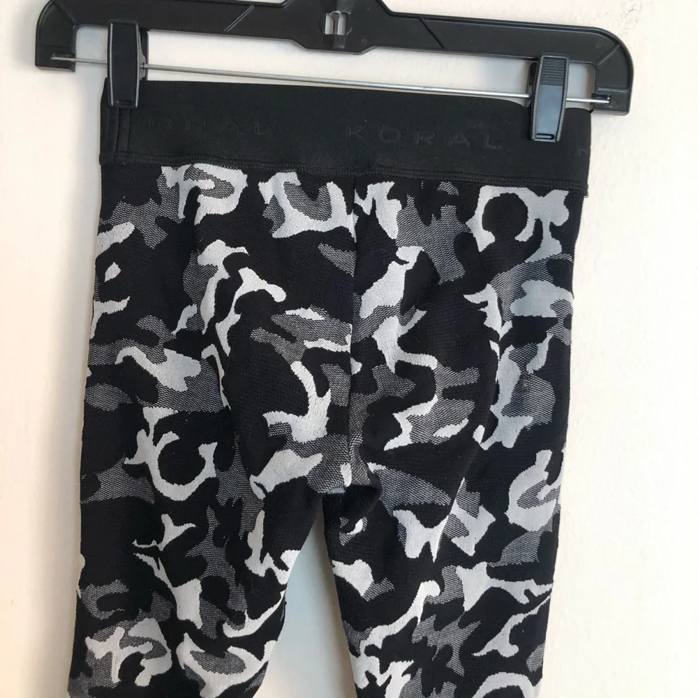 Koral Knockout High Rise Cropped Camo Leggings - Picture 9 of 11